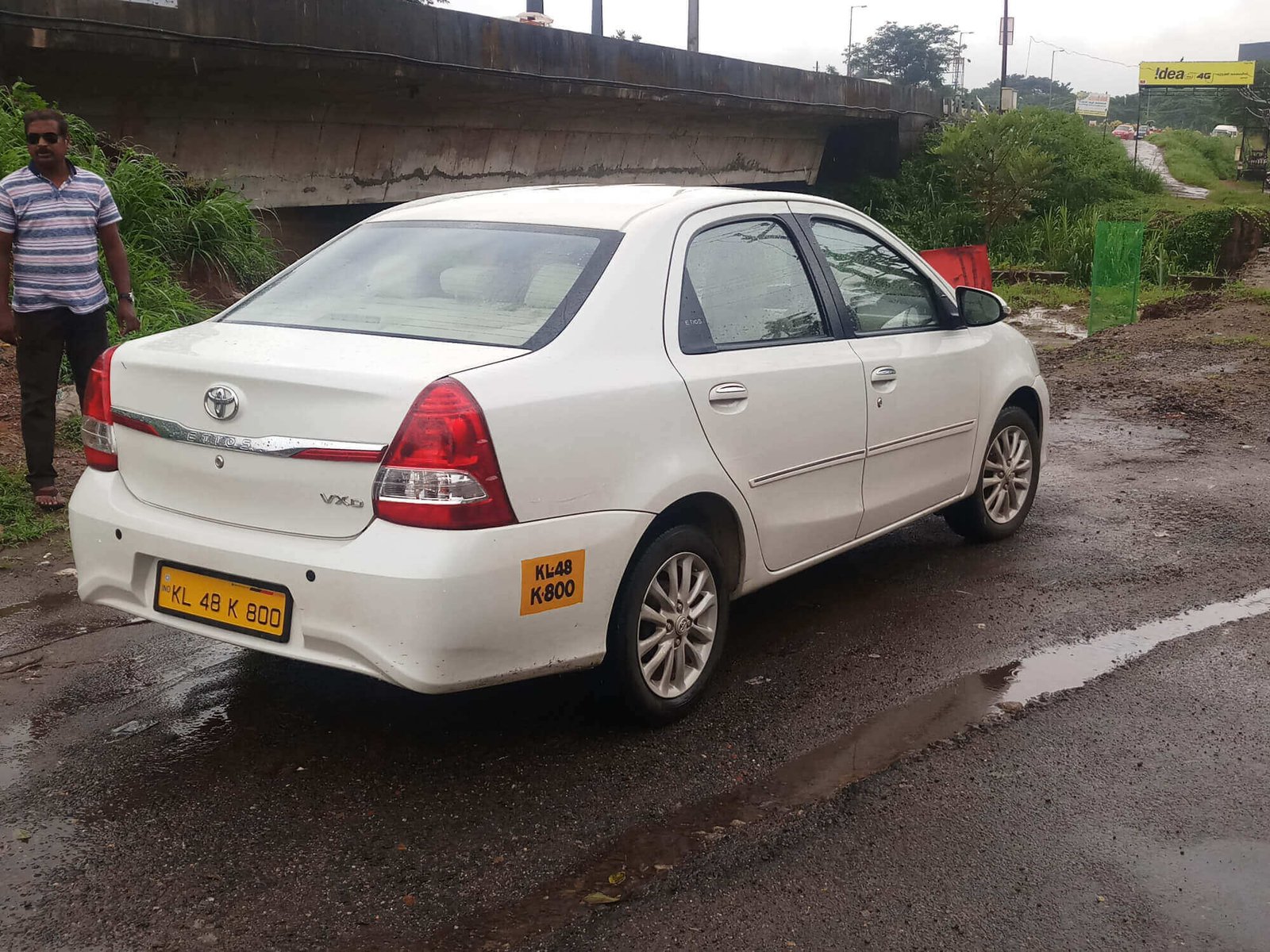 online cab booking in vadanappally, triprayar